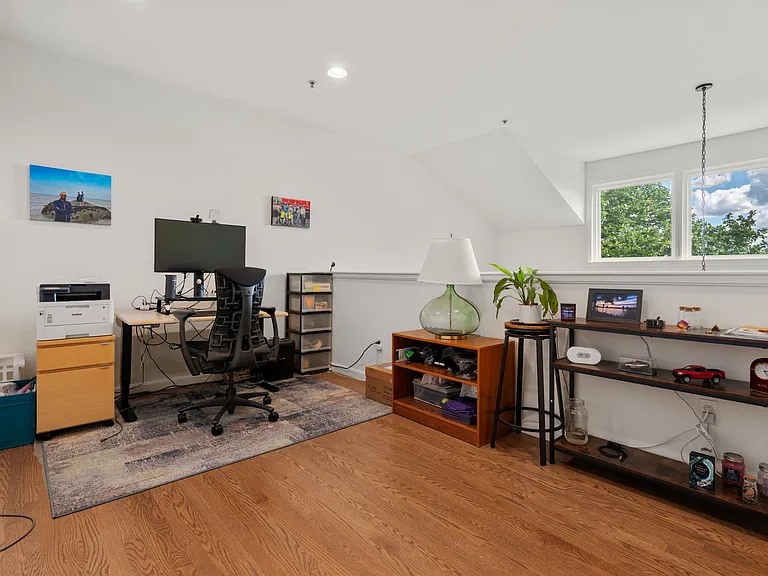 112 Highland Ave #H — Photo 12