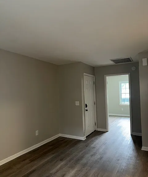 111 Susan Dr #B — Photo 5