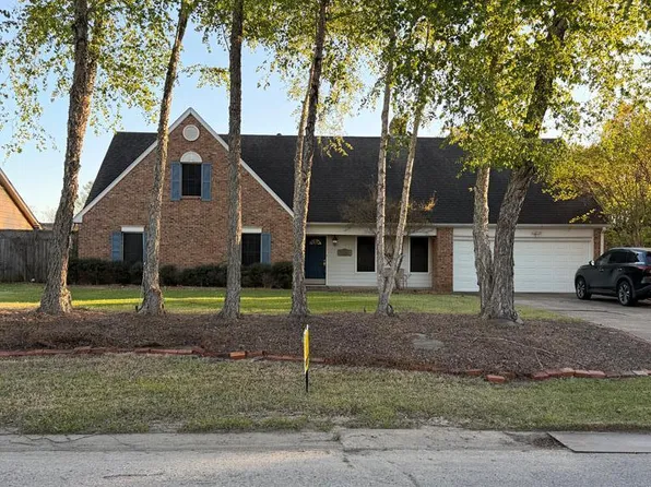 241 Wildwood Dr, Greenville, MS 38701