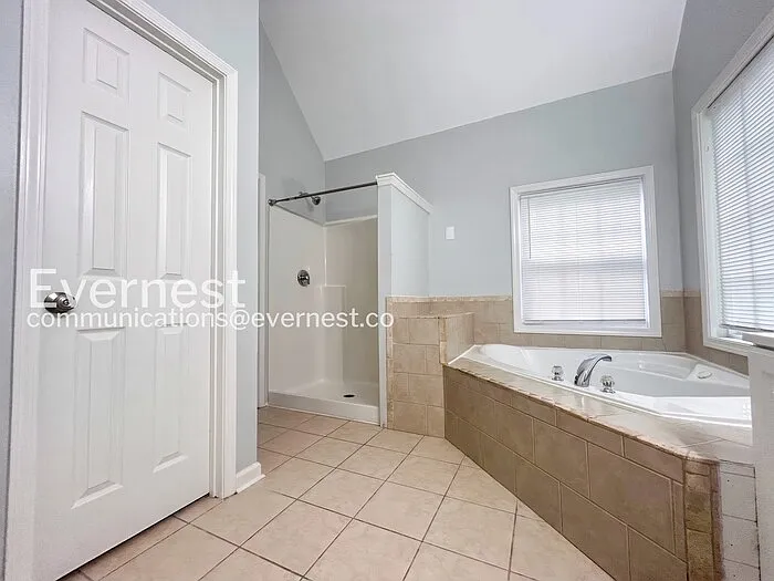 66 Holly Rd NW — Photo 15