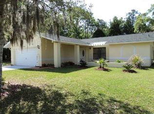 9740 N Genoa Dr, Citrus Springs, FL 34434