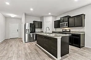 3 bed, 2.0 bath, 1691 sqft, $2,400 — Photo 3