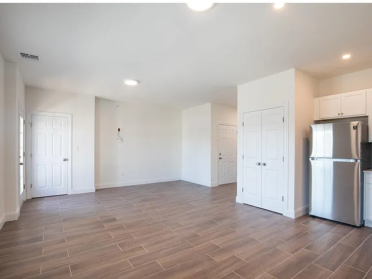 1163 Montauk Hwy #C4 — Photo 5