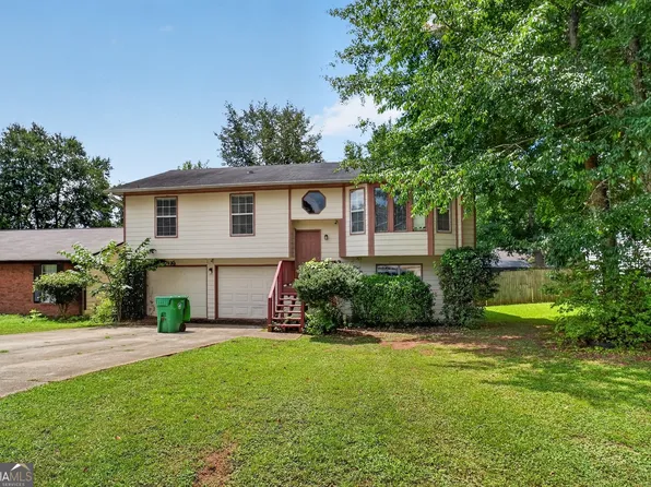 6409 Eastbriar Dr, Lithonia, GA 30058