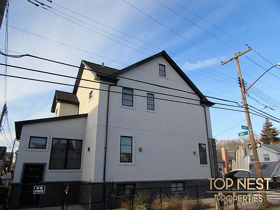 5th image of 97 Aster Ct