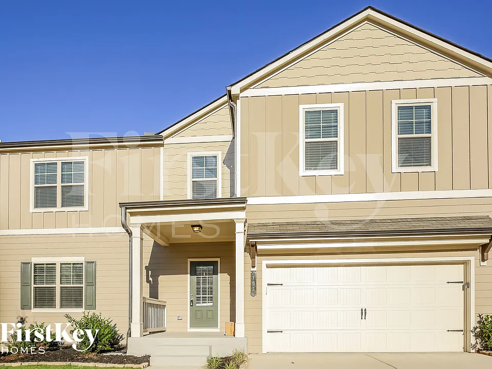193 Creekside Bluff Way