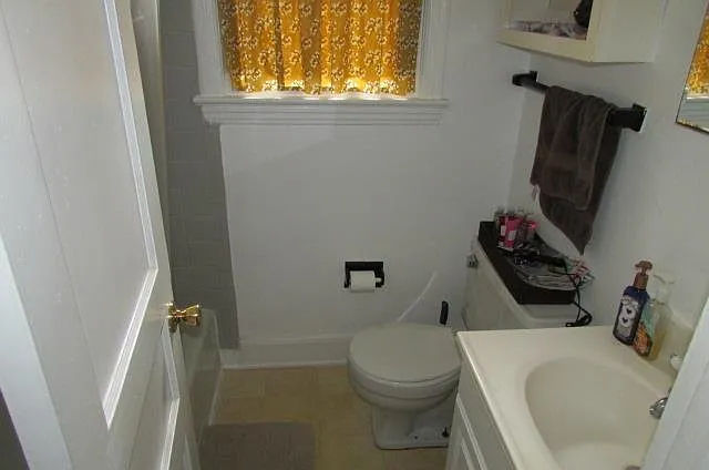 2 bed, 1100 sqft, $1,400 — Photo 2