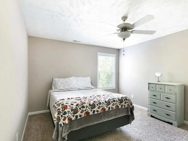 550 Townsend Rd — Photo 25