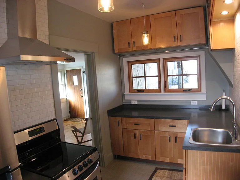 600 Remington St — Photo 10