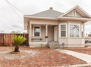 1102 6th St, Redlands, CA 92374