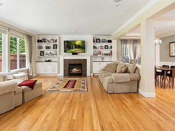 4th image of 603 182nd St E