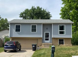 6418 Newport Ave, Omaha, NE 68152