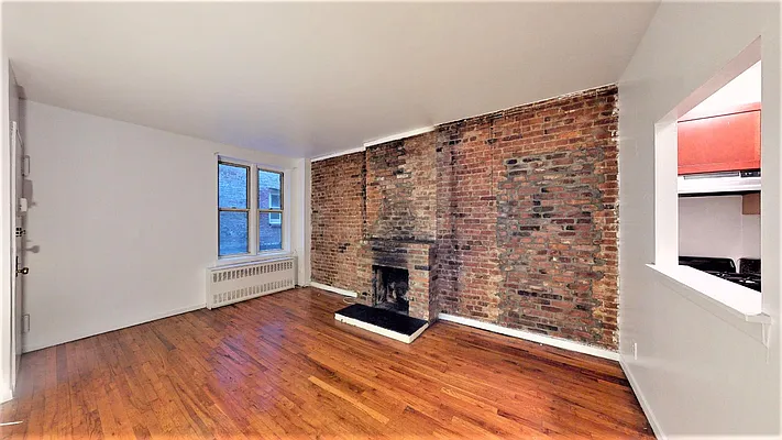 Rented by Bond New York | media 19