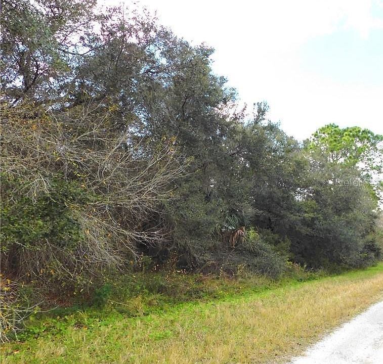 2nd image of Constitution Dr