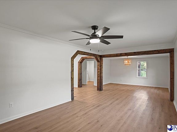 4th image of 105 Isgett Cir