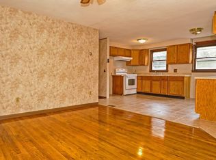 475 Cooper Rd, Northbridge, MA 01534
