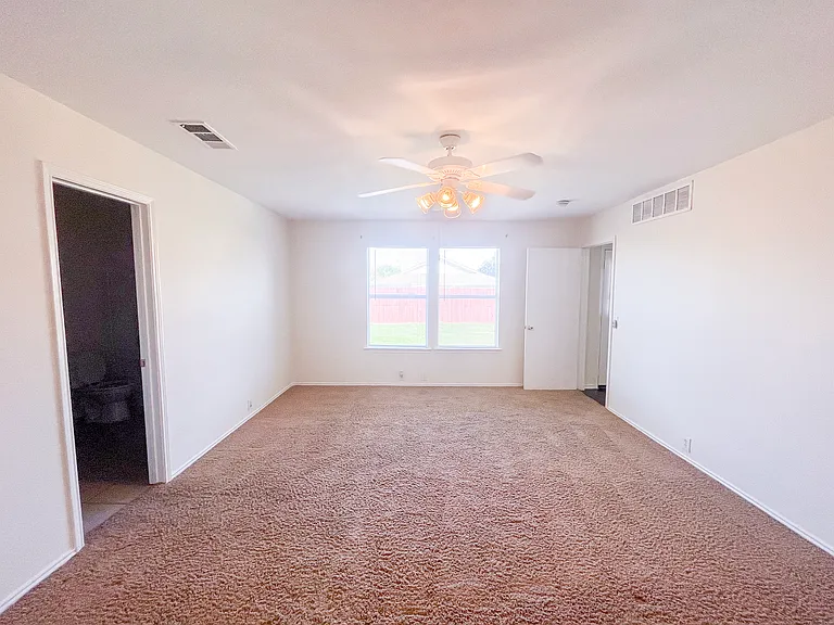 8929 Sagebrush Trl — Photo 10