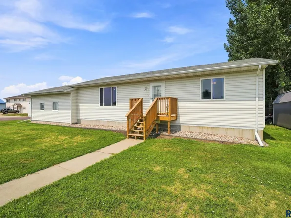 Jessica St, Worthing, SD 57077