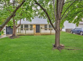 5509 W 50th Ter, Roeland Park, KS 66202