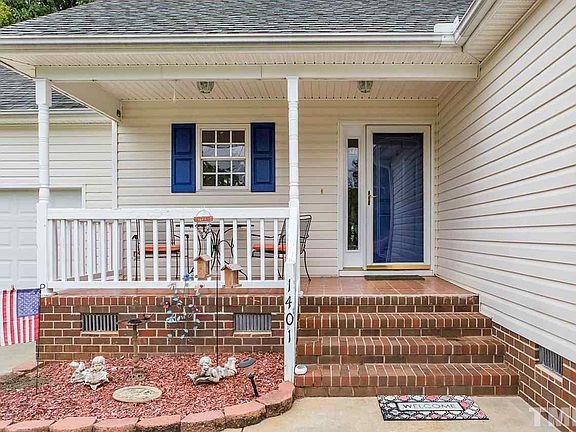 2nd image of 1401 Durham Meadows Dr