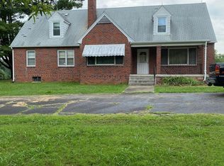 4896 Spring Garden Rd, Chatham, VA 24531