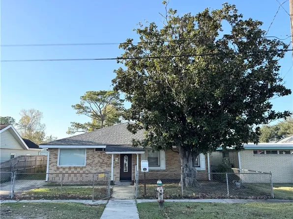 134 Andrea St, Harahan, LA 70123