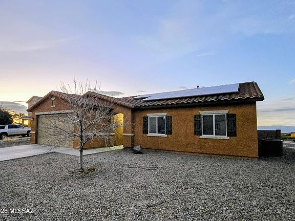 2nd image of 424 W Rg Lee Pl
