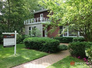 521 Maple Ave, Wilmette, IL 60091