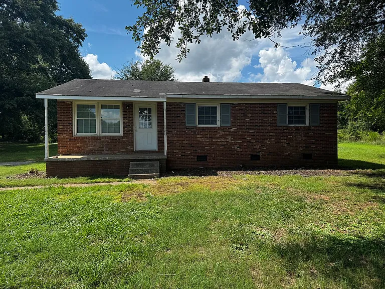 3113 Old School Rd — Photo 2