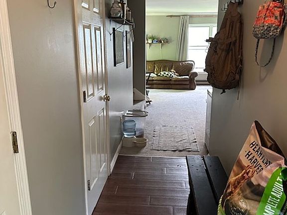 4th image of 1-22 Deland Way #3