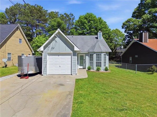 8048 Fieldstream Way, Douglasville, GA 30134