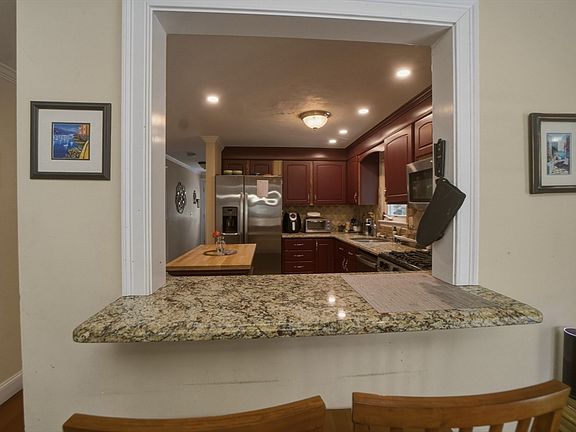 4th image of 50 Samoset Rd