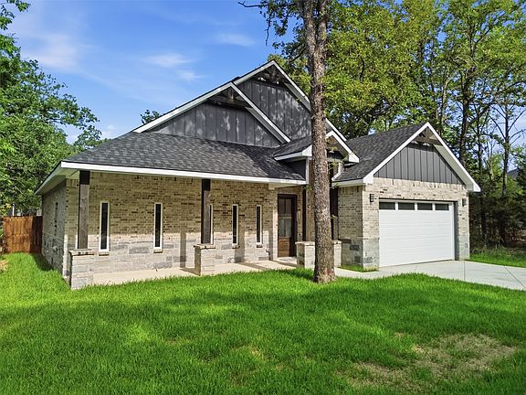 2nd image of 108 Parkside Dr