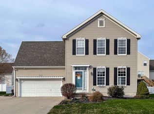 19824 Hazelnut Dr, Gretna, NE 68028