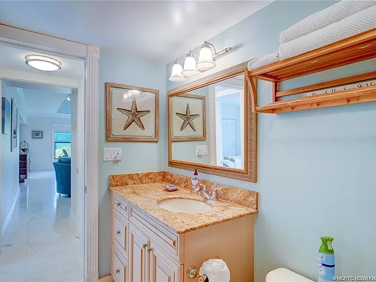 1289 NE Ocean Blvd #6 — Photo 31