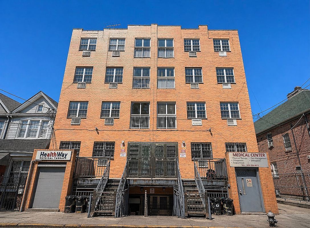 Primary listing photo