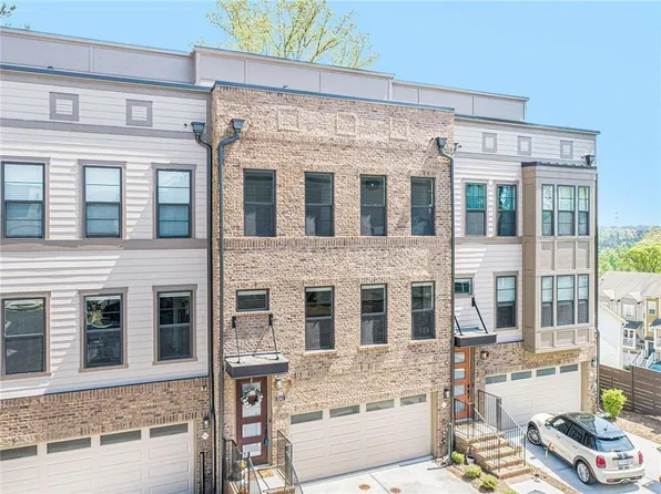 1041 Brandsford St NW, Atlanta, GA 30318