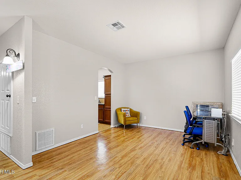 2057 Shreya St — Photo 8