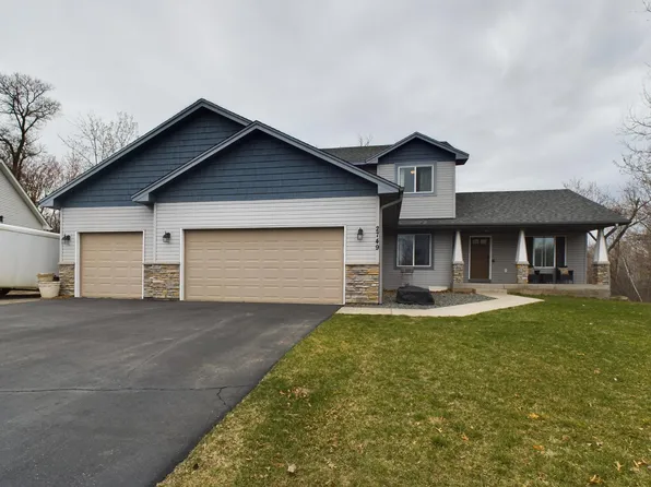 2749 Garfield Pl S, Cambridge, MN 55008