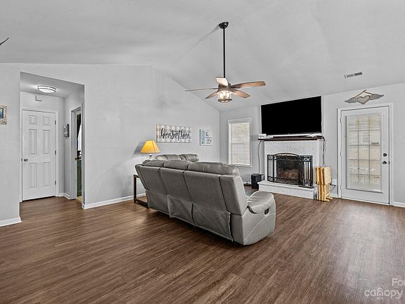 5th image of 7189 Brookridge Dr