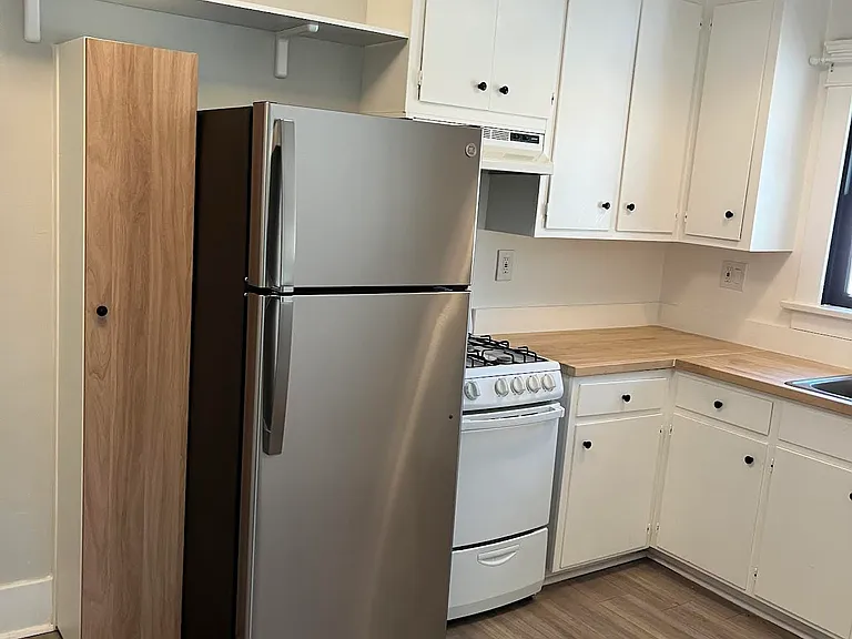 29 Marion Ave #7 — Photo 9