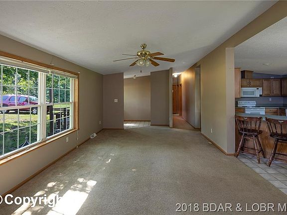 4th image of 31740 Lakewood Dr