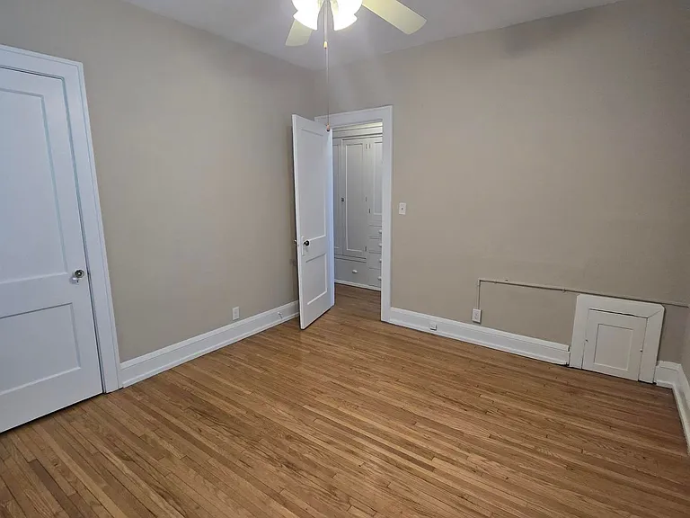 1 bed, 1.0 bath, 700 sqft, $1,195 — Photo 13