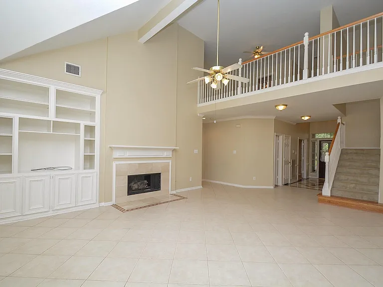 17415 Fountainview Cir — Photo 7