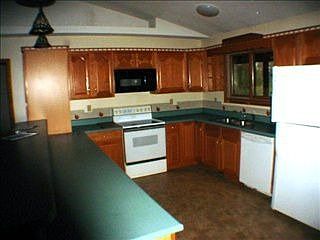 2nd image of 182 Dan Mar Rd