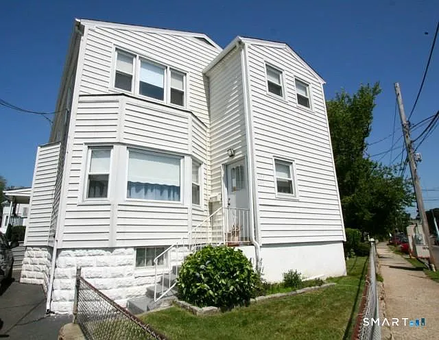 658 Beechmont Ave — Photo 1