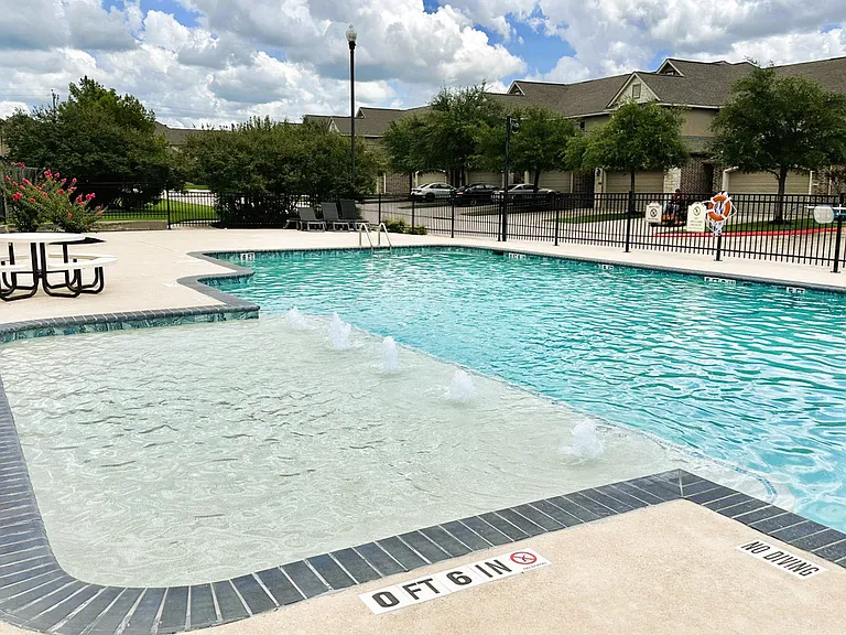 1416 Crescent Ridge Dr #ID1328076P — Photo 7