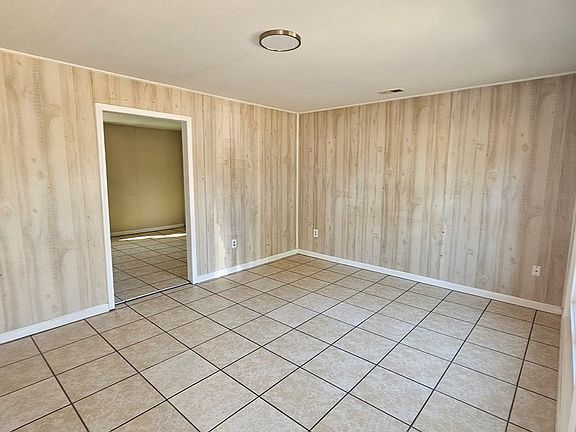 4th image of 4529 Wactor St
