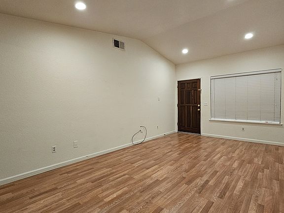 2nd image of 4005 Tresler Ave