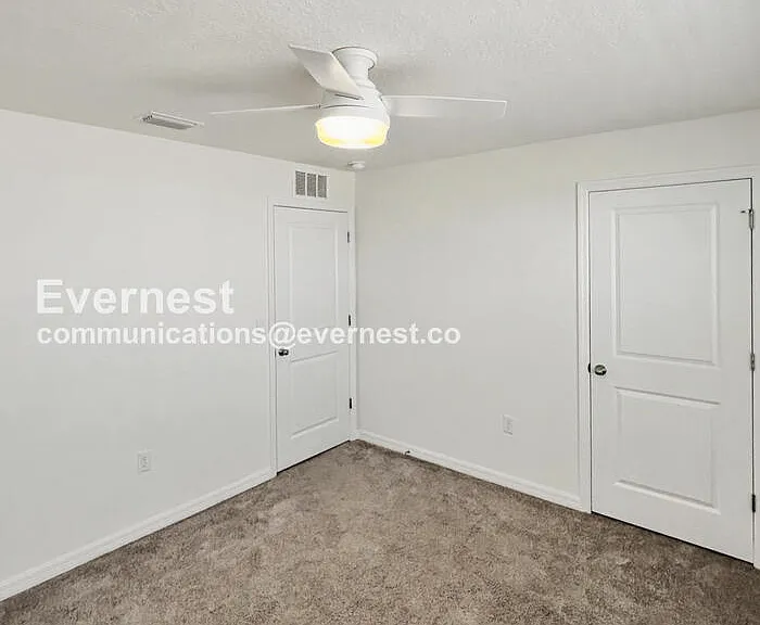 5106 Plumeria Dr — Photo 20